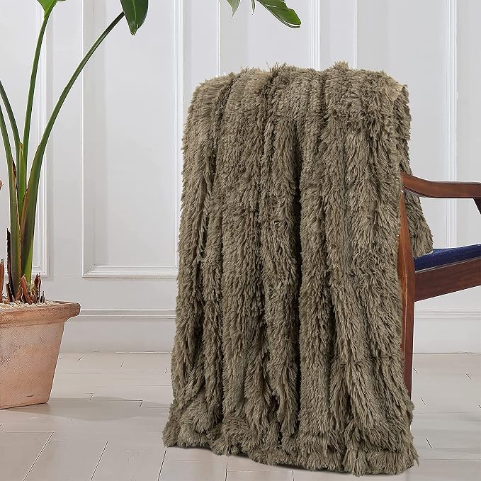 Tuddrom Decorative Extra Soft Faux Fur Throw Blanket 70"x78", Solid Reversible - Image 2
